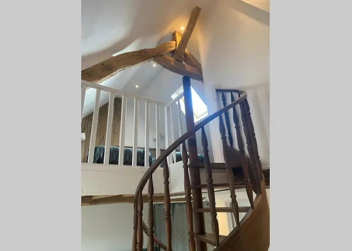 La Mysterieuse Maison Du Robimouth